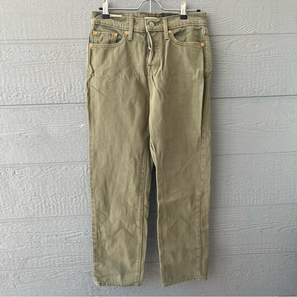 Levi’s Wedgie Straight Jeans